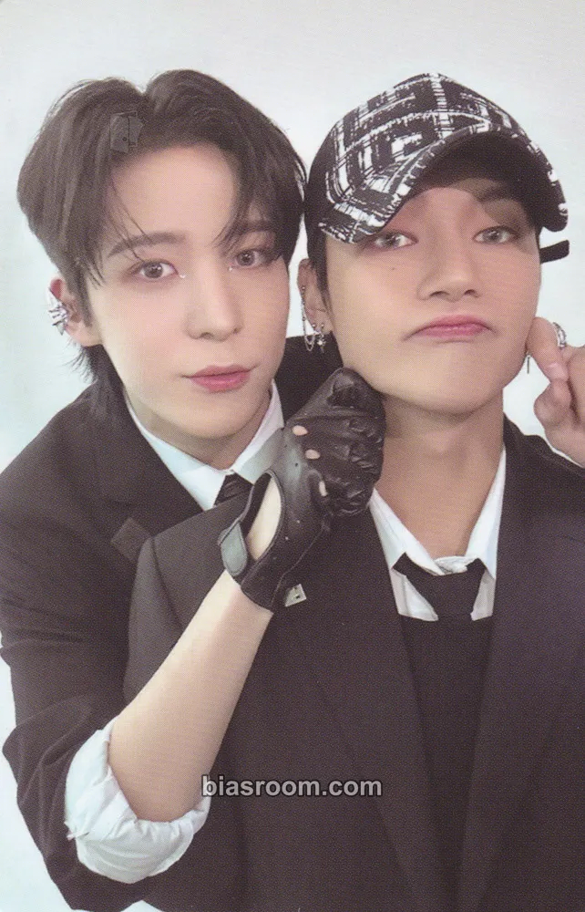 THE WORLD EP.2 : OUTLAW Photocard - ATEEZ - ATEEZ K-pop photocard