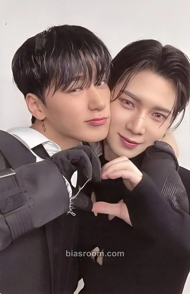 THE WORLD EP.2 : OUTLAW Photocard - ATEEZ - ATEEZ K-pop photocard