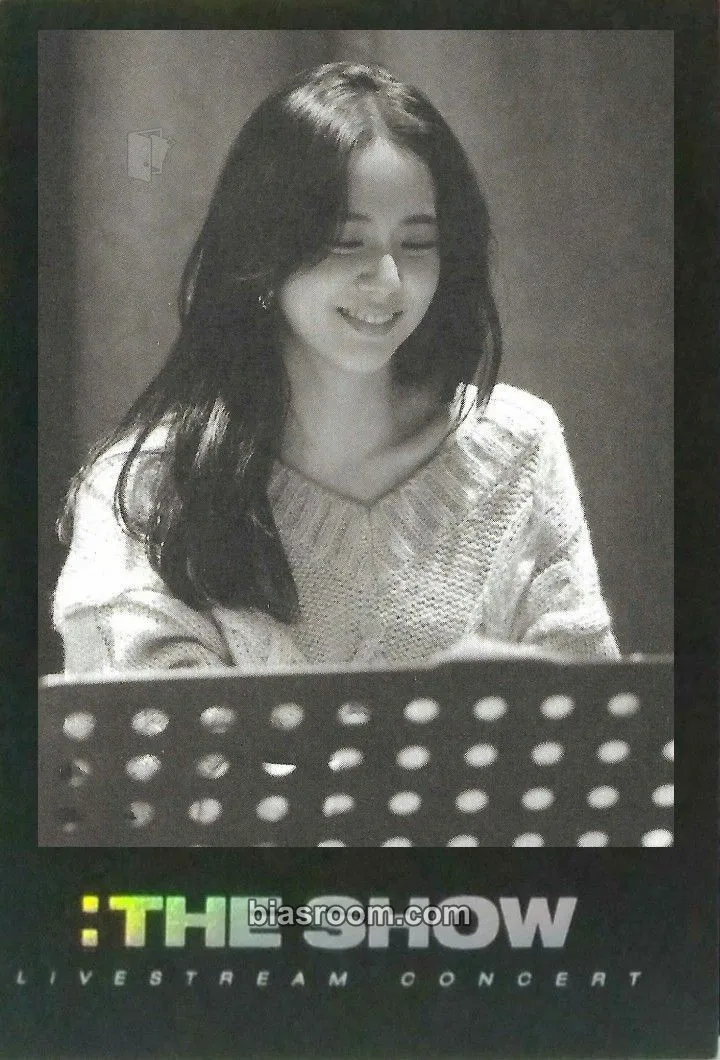 Jisoo BLACKPINK 2021 'THE SHOW' LIVE DVD & KiT VIDEO Photocard - BLACKPINK - BLACKPINK K-pop photocard