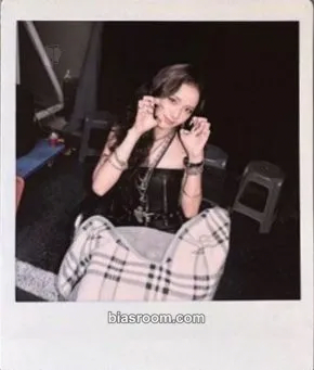 Jisoo Jisoo 'LIGHTS, LOVE, ACTION' Solo Tour Photocard - BLACKPINK - BLACKPINK K-pop photocard