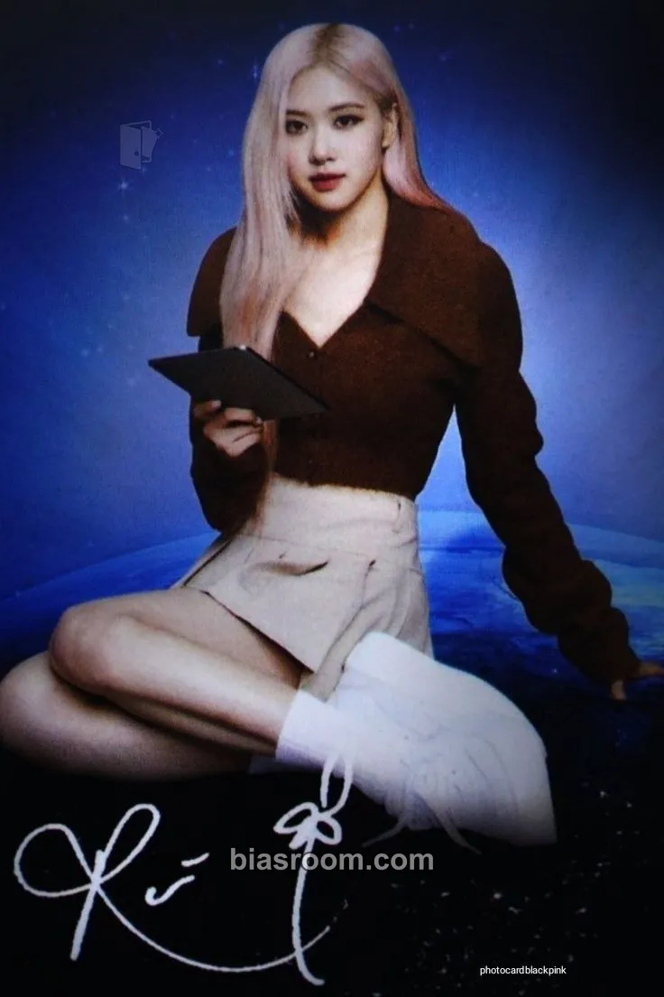 Rosé BLACKPINK x Globe Photocard - BLACKPINK - BLACKPINK K-pop photocard