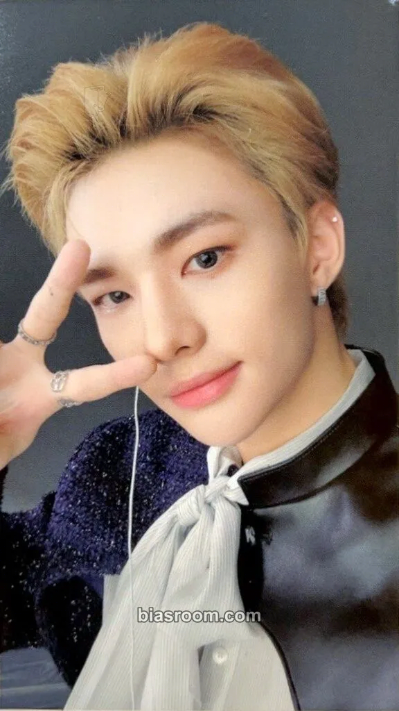 Hyunjin The Sound Photocard - Stray Kids - Stray Kids K-pop photocard