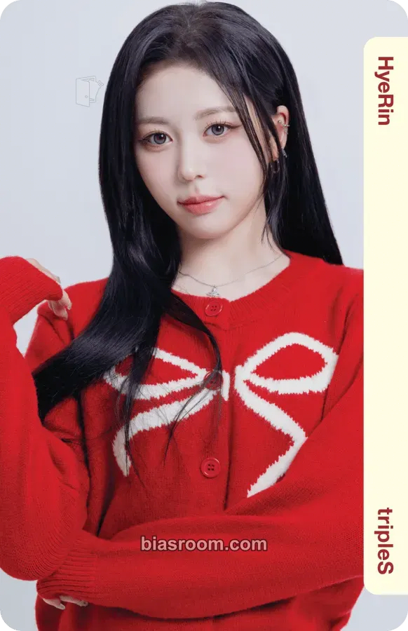 Hyerin Ever01 Physical Objekts Photocard - tripleS - tripleS K-pop photocard
