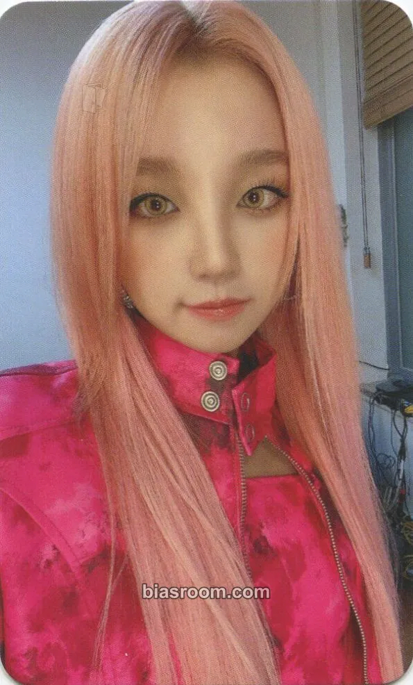 Yuqi I Never Die Photocard - i-dle - i-dle K-pop photocard