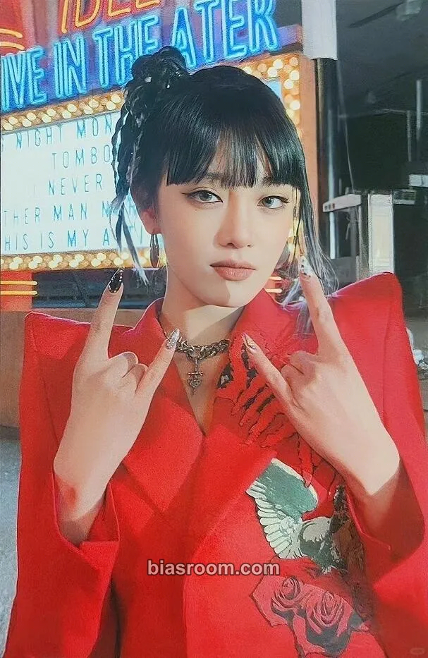 Minnie I Never Die Photocard - i-dle - i-dle K-pop photocard
