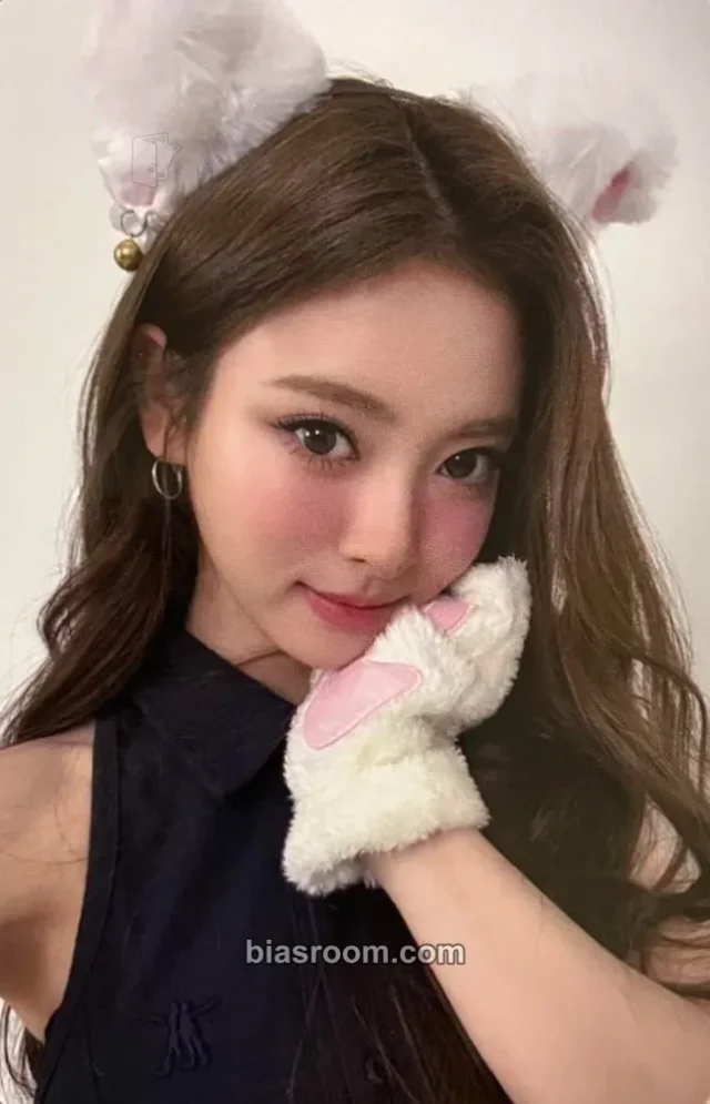 MEOVV - Anna - [MY EYES OPEN VVIDE] EVERLINE Lucky Draw Event Event everline lucky draw purchase benefit cat version online