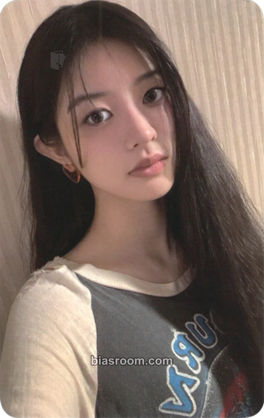 Minju SUPER REAL ME Photocard - ILLIT - ILLIT K-pop photocard