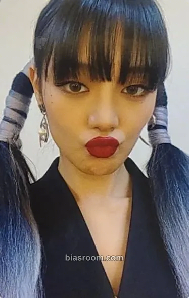 Minnie I Never Die Photocard - i-dle - i-dle K-pop photocard
