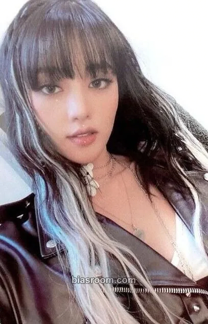 Minnie I Never Die Photocard - i-dle - i-dle K-pop photocard