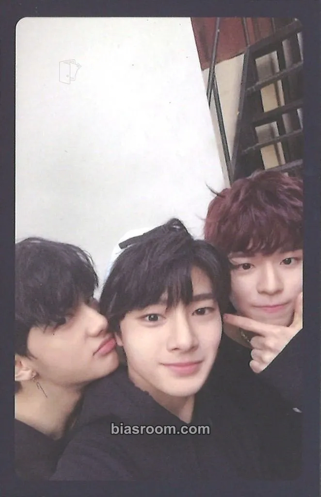 I am NOT Photocard - Stray Kids - Stray Kids K-pop photocard