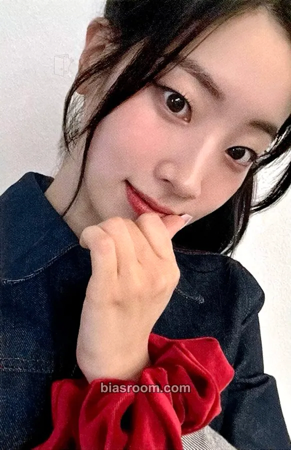 Dahyun STRATEGY Photocard - TWICE - TWICE K-pop photocard