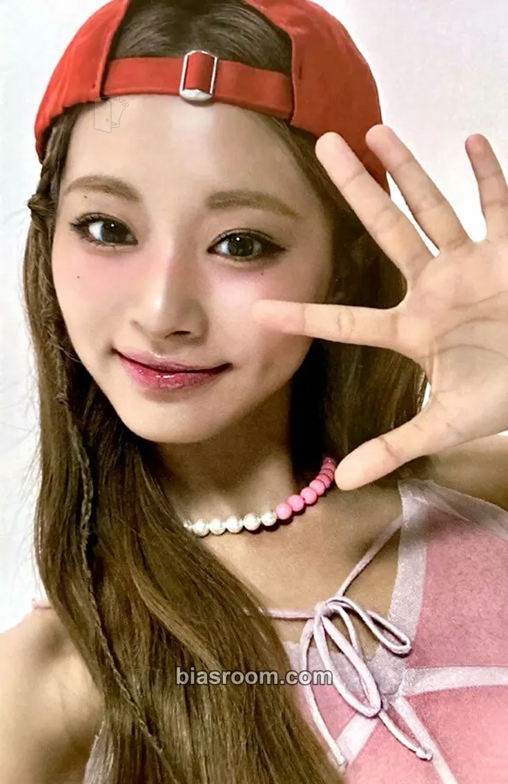 Tzuyu STRATEGY Photocard - TWICE - TWICE K-pop photocard
