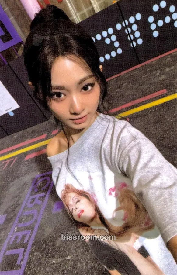 Tzuyu STRATEGY Photocard - TWICE - TWICE K-pop photocard