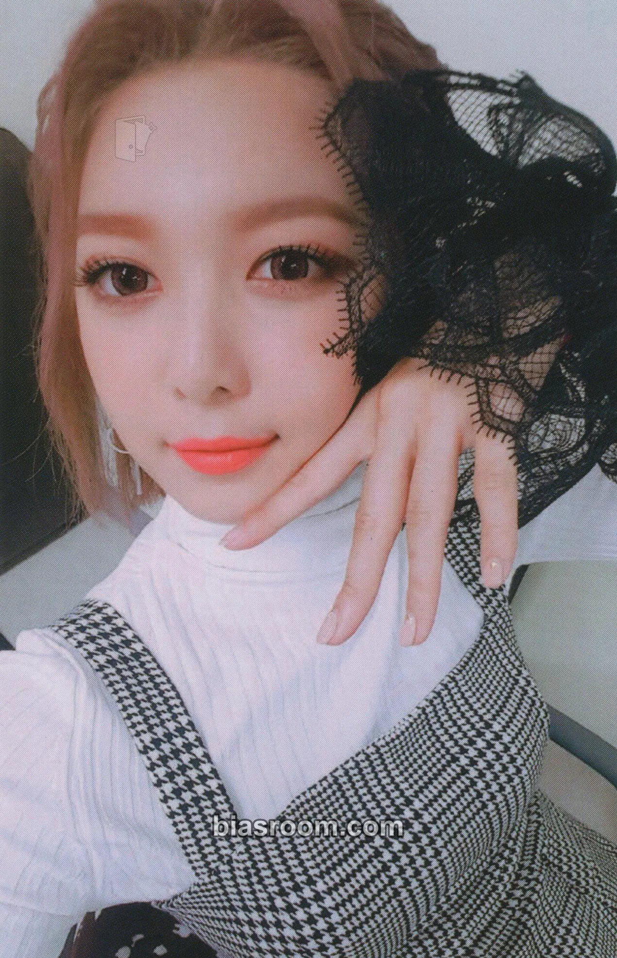 Dami Alone In The City Photocard - Dreamcatcher - Dreamcatcher K-pop photocard
