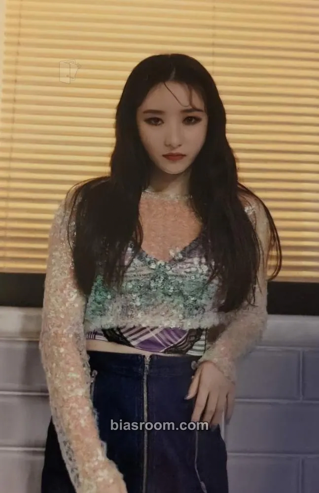 SuA Alone In The City Photocard - Dreamcatcher - Dreamcatcher K-pop photocard
