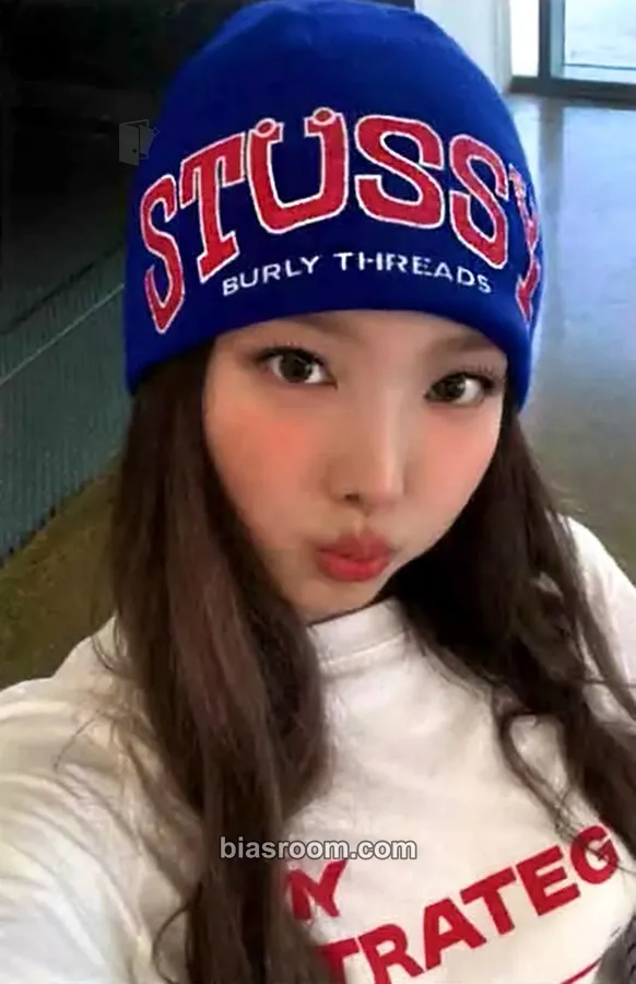 Nayeon STRATEGY Photocard - TWICE - TWICE K-pop photocard