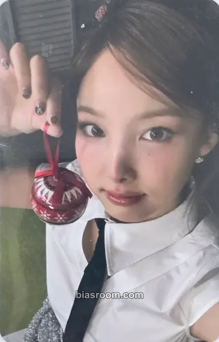 Nayeon STRATEGY Photocard - TWICE - TWICE K-pop photocard