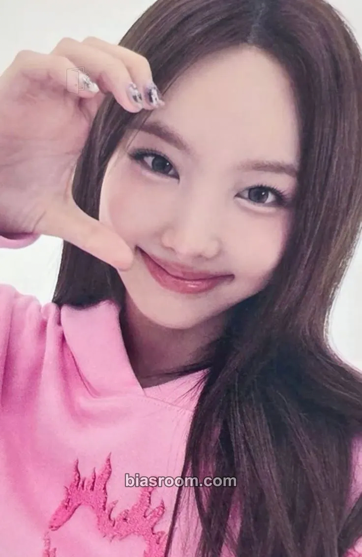 Nayeon STRATEGY Photocard - TWICE - TWICE K-pop photocard