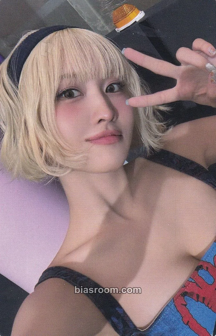 Momo STRATEGY Photocard - TWICE - TWICE K-pop photocard
