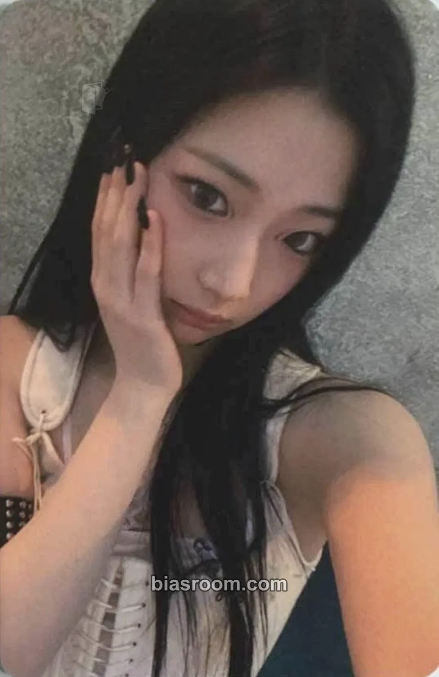 Ruka BABYMONS7ER Photocard - BABYMONSTER - BABYMONSTER K-pop photocard