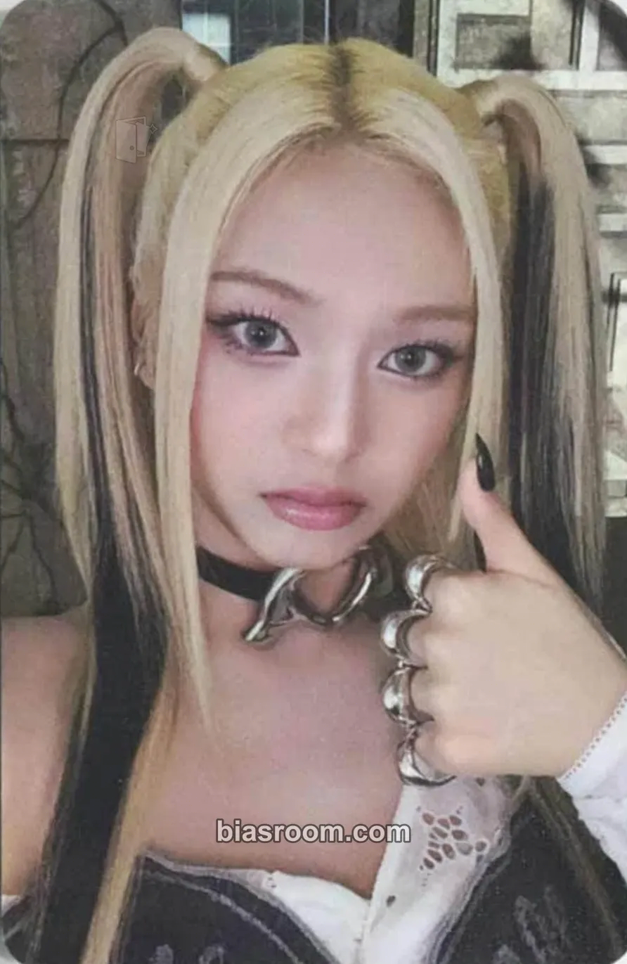 Chiquita BABYMONS7ER Photocard - BABYMONSTER - BABYMONSTER K-pop photocard