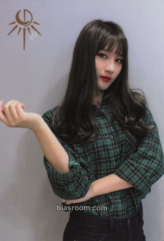 Siyeon Dreamcatcher 1st Tour "Fly High" Photocard - Dreamcatcher - Dreamcatcher K-pop photocard