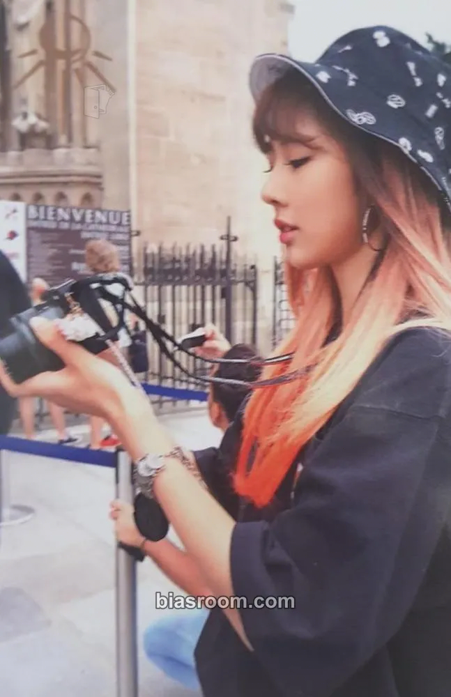 Yoohyeon Dreamcatcher 1st Tour "Fly High" Photocard - Dreamcatcher - Dreamcatcher K-pop photocard