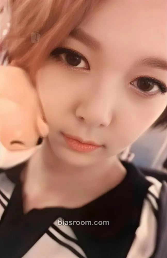 Dami Birthday Party Event Photocard - Dreamcatcher - Dreamcatcher K-pop photocard