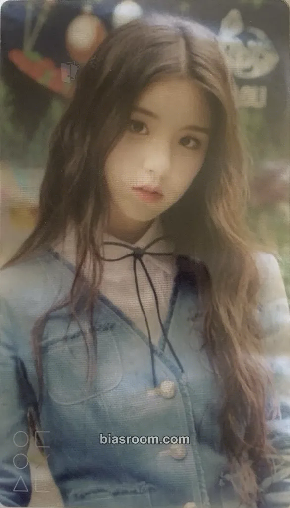 HeeJin LOONA Cinema Theory: Up & Line Photocard - LOONA - LOONA K-pop photocard