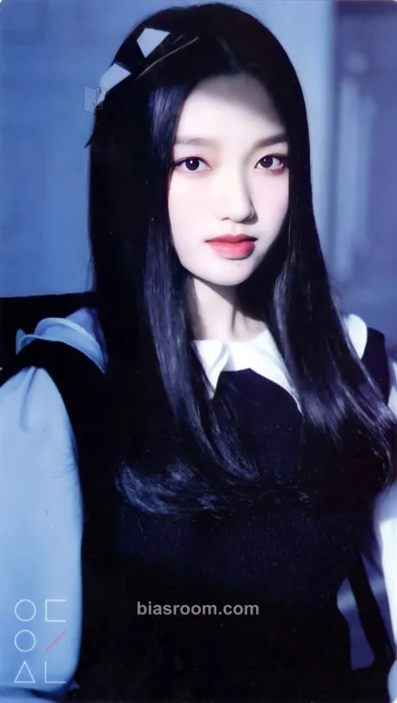 Go Won LOONA Cinema Theory: Up & Line Photocard - LOONA - LOONA K-pop photocard