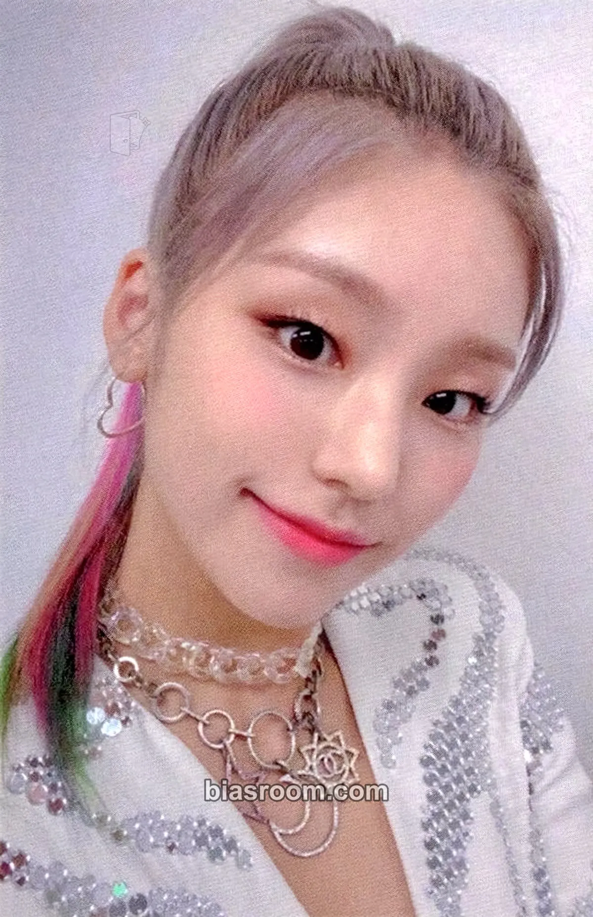 Yeji NOT SHY Photocard - ITZY - ITZY K-pop photocard