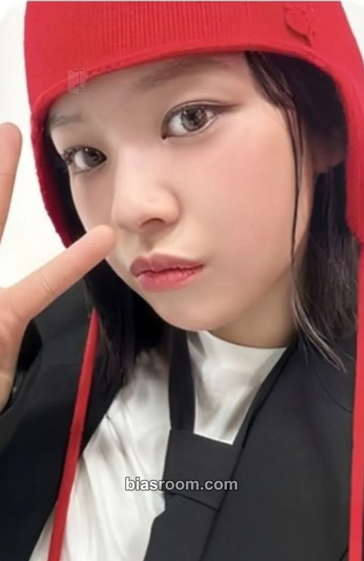 Jeongyeon STRATEGY Photocard - TWICE - TWICE K-pop photocard