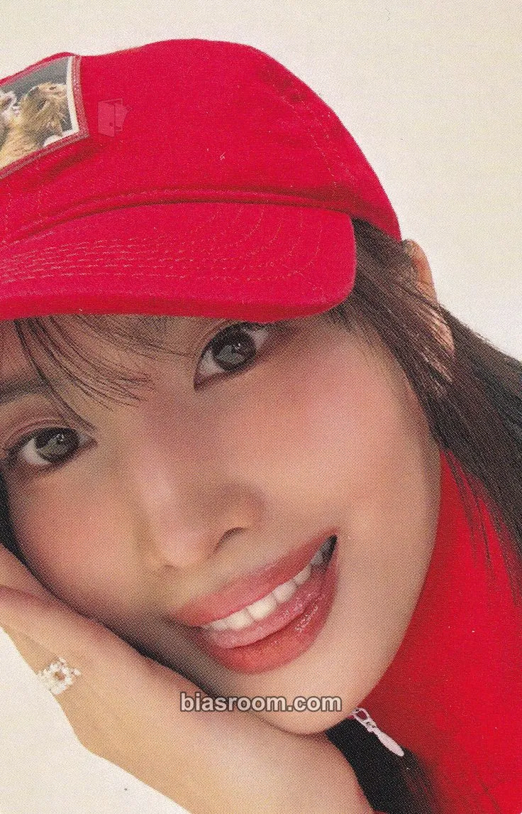 Momo STRATEGY Photocard - TWICE - TWICE K-pop photocard
