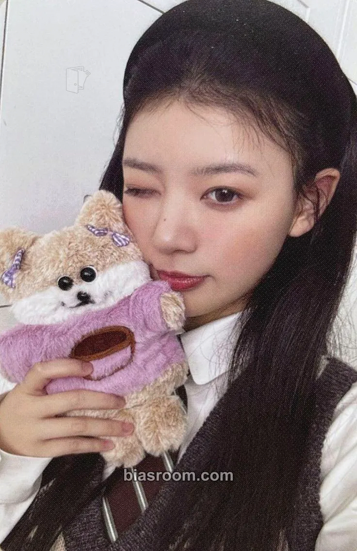 Moka SUPER REAL ME Photocard - ILLIT - ILLIT K-pop photocard