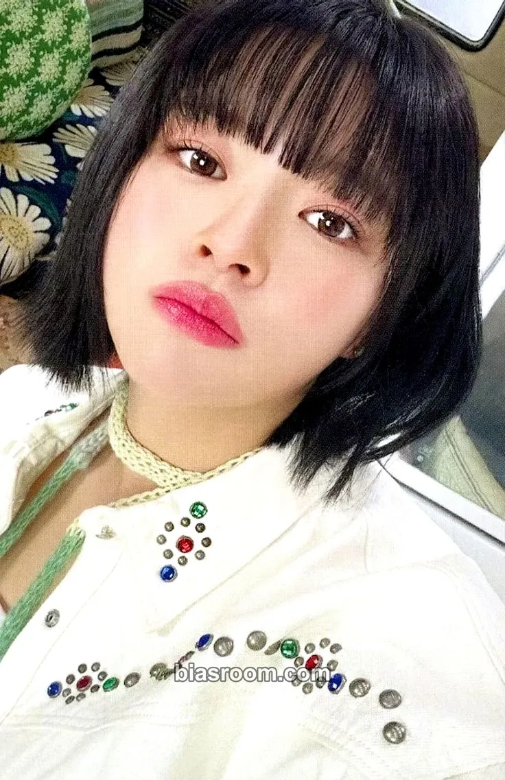 Jeongyeon #TWICE5 Photocard - TWICE - TWICE K-pop photocard