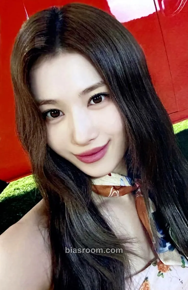 Sana #TWICE5 Photocard - TWICE - TWICE K-pop photocard