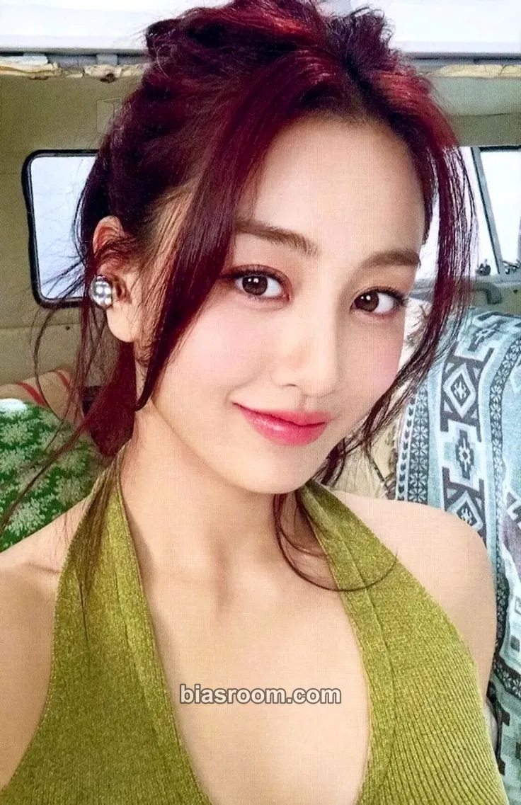 Jihyo #TWICE5 Photocard - TWICE - TWICE K-pop photocard