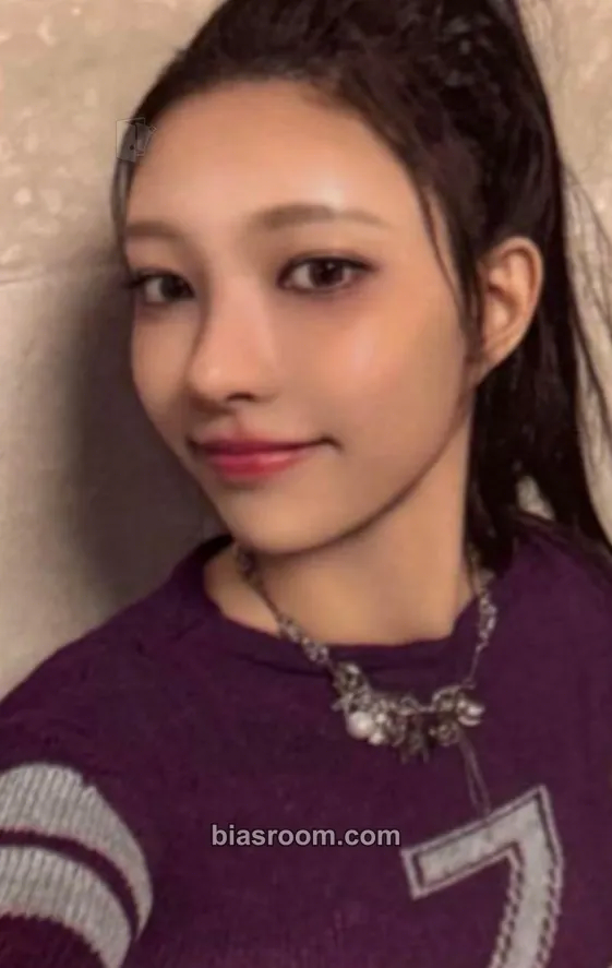 Yunah SUPER REAL ME Photocard - ILLIT - ILLIT K-pop photocard
