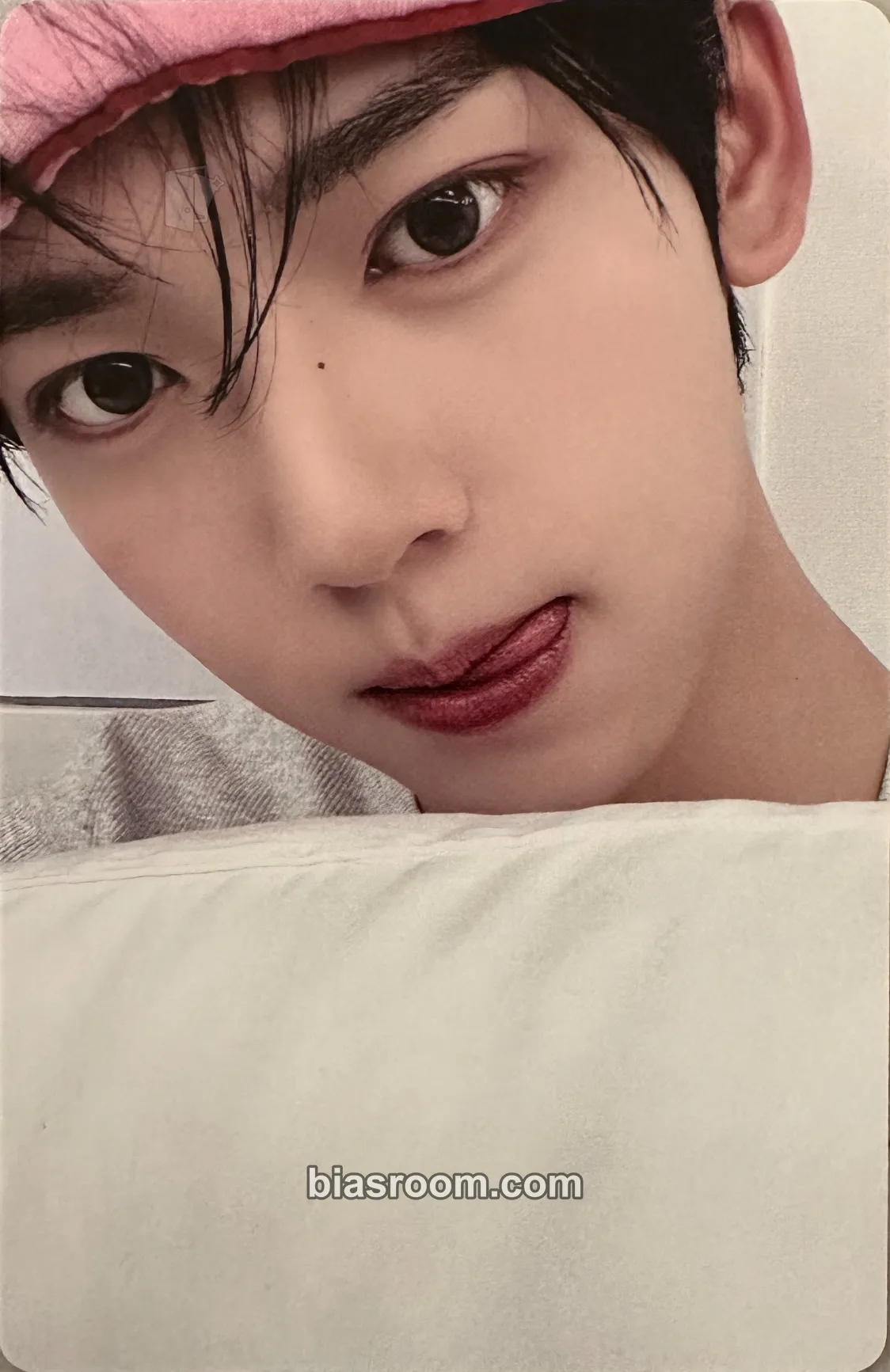 Yujin 2024 Seasons Greetings 'Good Night' Photocard - ZEROBASEONE - ZEROBASEONE K-pop photocard