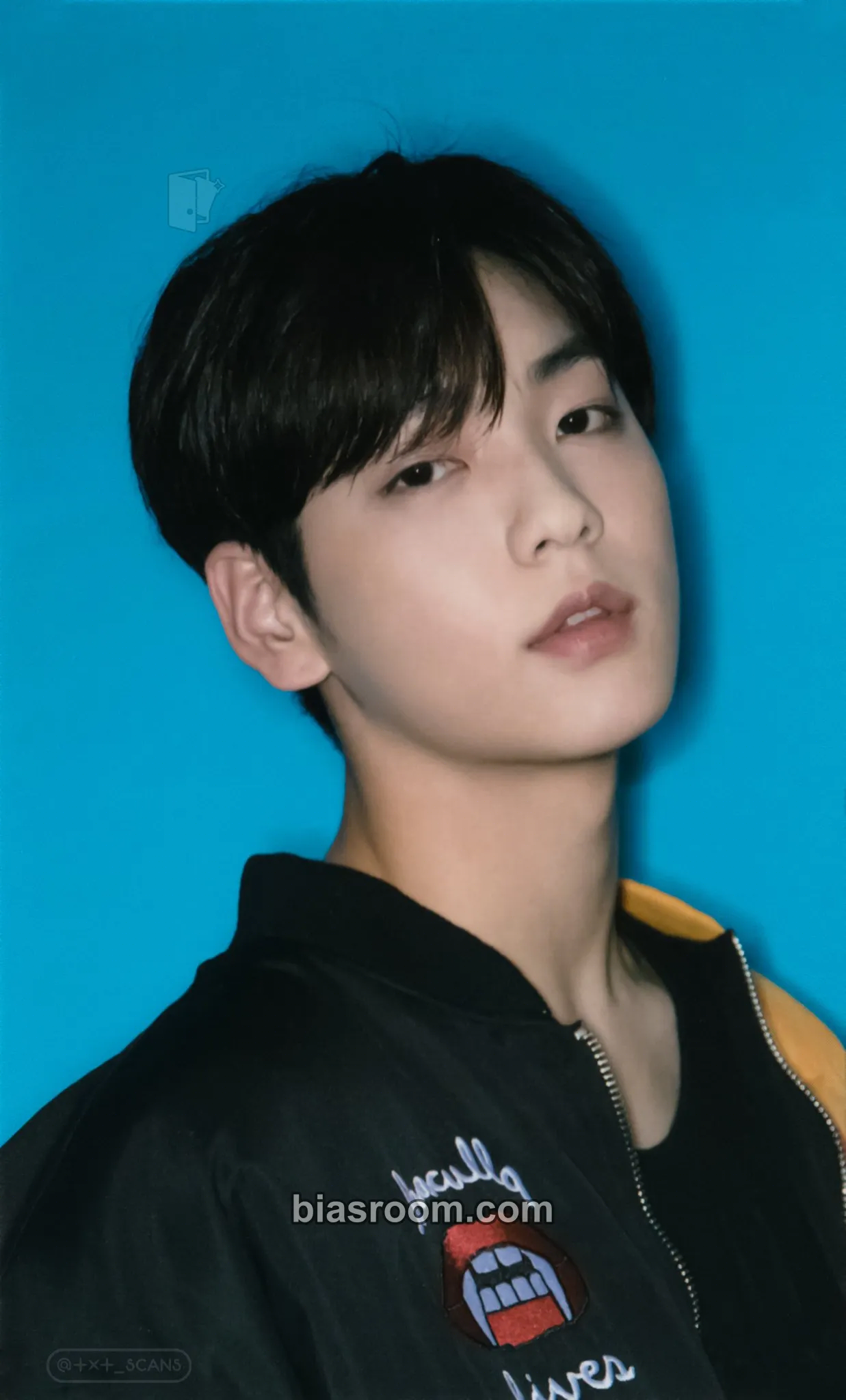 Soobin Magic Hour Photocard - TOMORROW X TOGETHER - TOMORROW X TOGETHER K-pop photocard