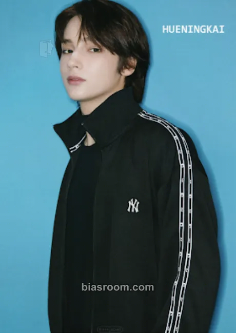 Huening Kai Magic Hour Photocard - TOMORROW X TOGETHER - TOMORROW X TOGETHER K-pop photocard