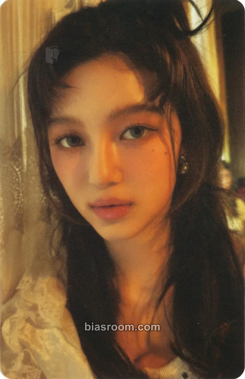 Danielle NewJeans 2nd EP “Get Up” Photocard - NewJeans - NewJeans K-pop photocard