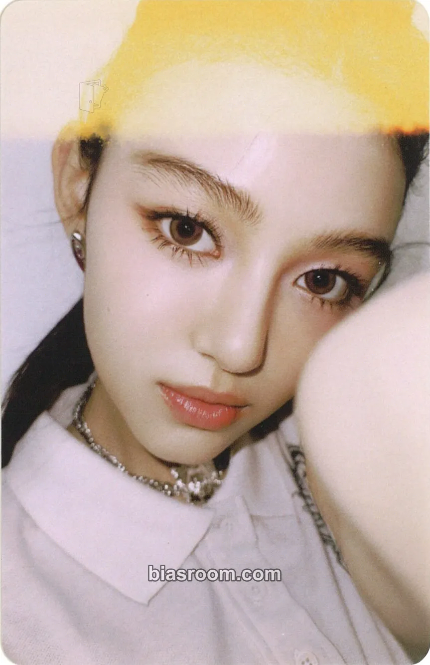 Danielle NewJeans 2nd EP “Get Up” Photocard - NewJeans - NewJeans K-pop photocard