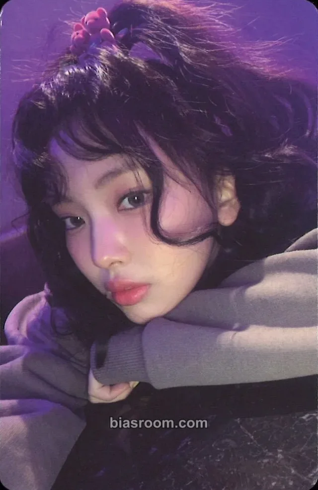 NewJeans - Hyein - Get Up Album album photocard bunny beach bag version hyein version
