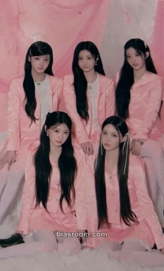 2025 GLITTER DAY in JAPAN Photocard - ILLIT - ILLIT K-pop photocard