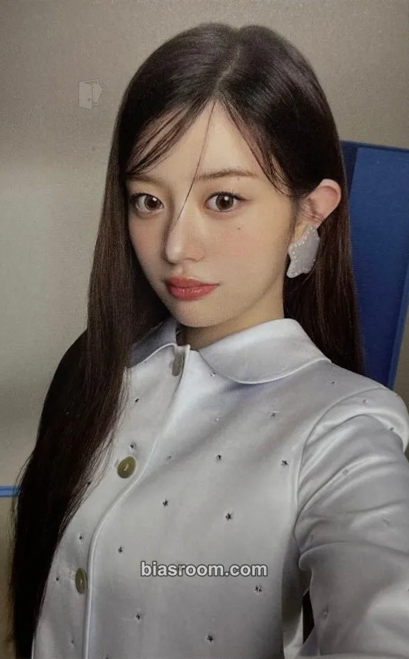 Minju 2025 GLITTER DAY in SEOUL Photocard - ILLIT - ILLIT K-pop photocard