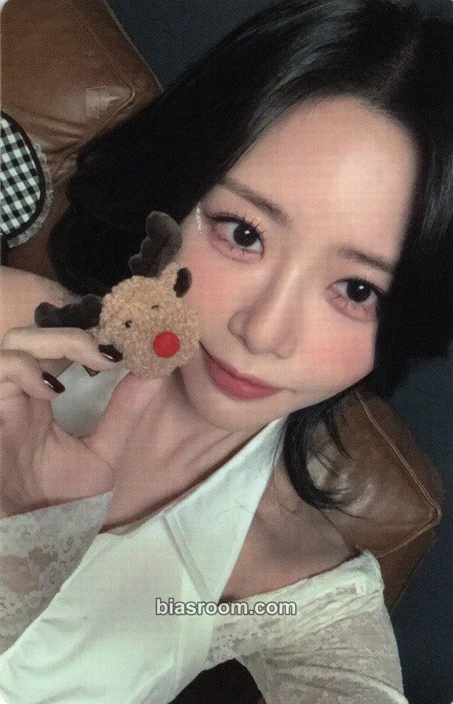JiU My Christmas Sweet Love Photocard - Dreamcatcher - Dreamcatcher K-pop photocard