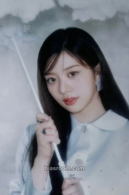 Minju 2025 GLITTER DAY in SEOUL Photocard - ILLIT - ILLIT K-pop photocard