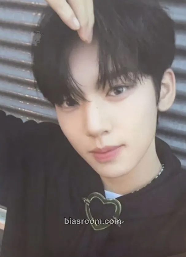 Yujin Youth in the Shade Photocard - ZEROBASEONE - ZEROBASEONE K-pop photocard