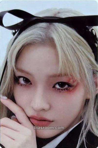 Iroha I'LL LIKE YOU Photocard - ILLIT - ILLIT K-pop photocard